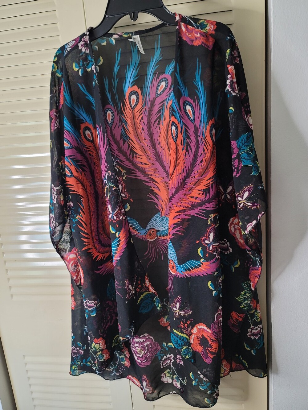 live 4 truth Black Floral kimono Size XL